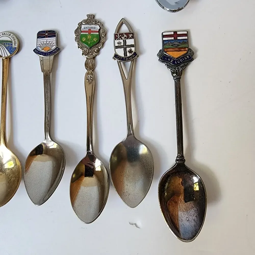 Lot Of 15 Souvenier Spoons Canada Collector Vintage Assorted Quebec Ontario BC